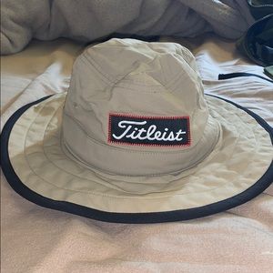 Titleist golf bucket hat